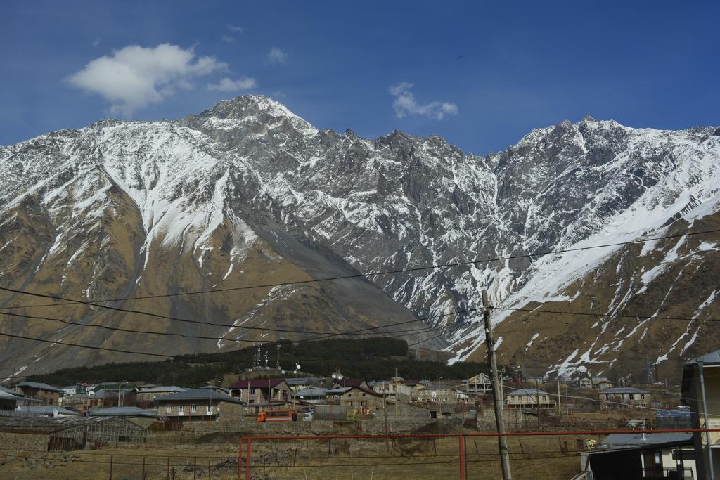 Zaza'S House Ξενοδοχείο Kazbegi Εξωτερικό φωτογραφία